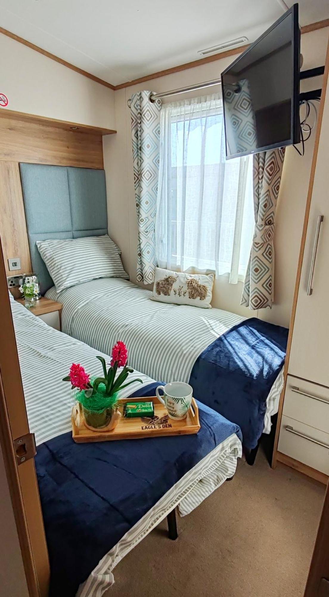 Eagle'S Den Caravan 洛西茅斯 外观 照片